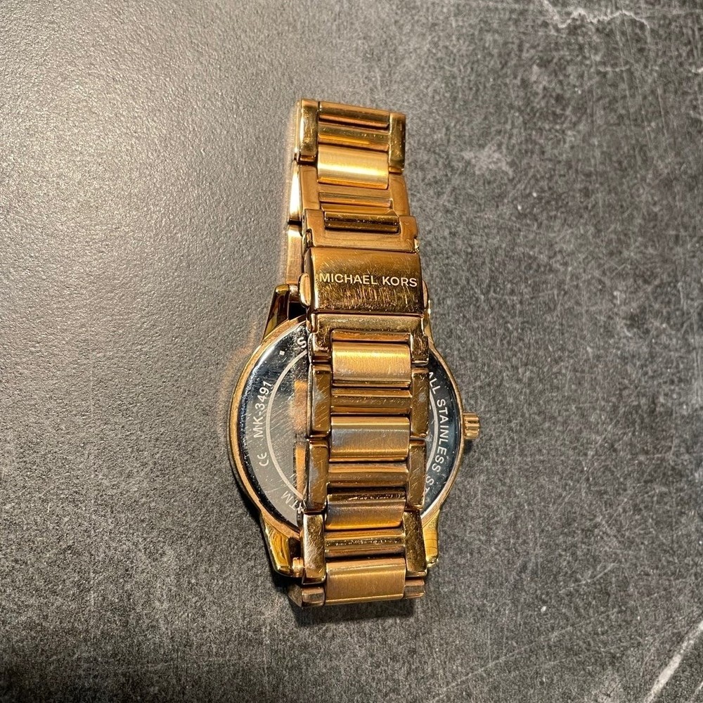 Ladies Copper/Rose Gold Tone Michael Kors Watch with Box - New Battery - Picture 4 of 5